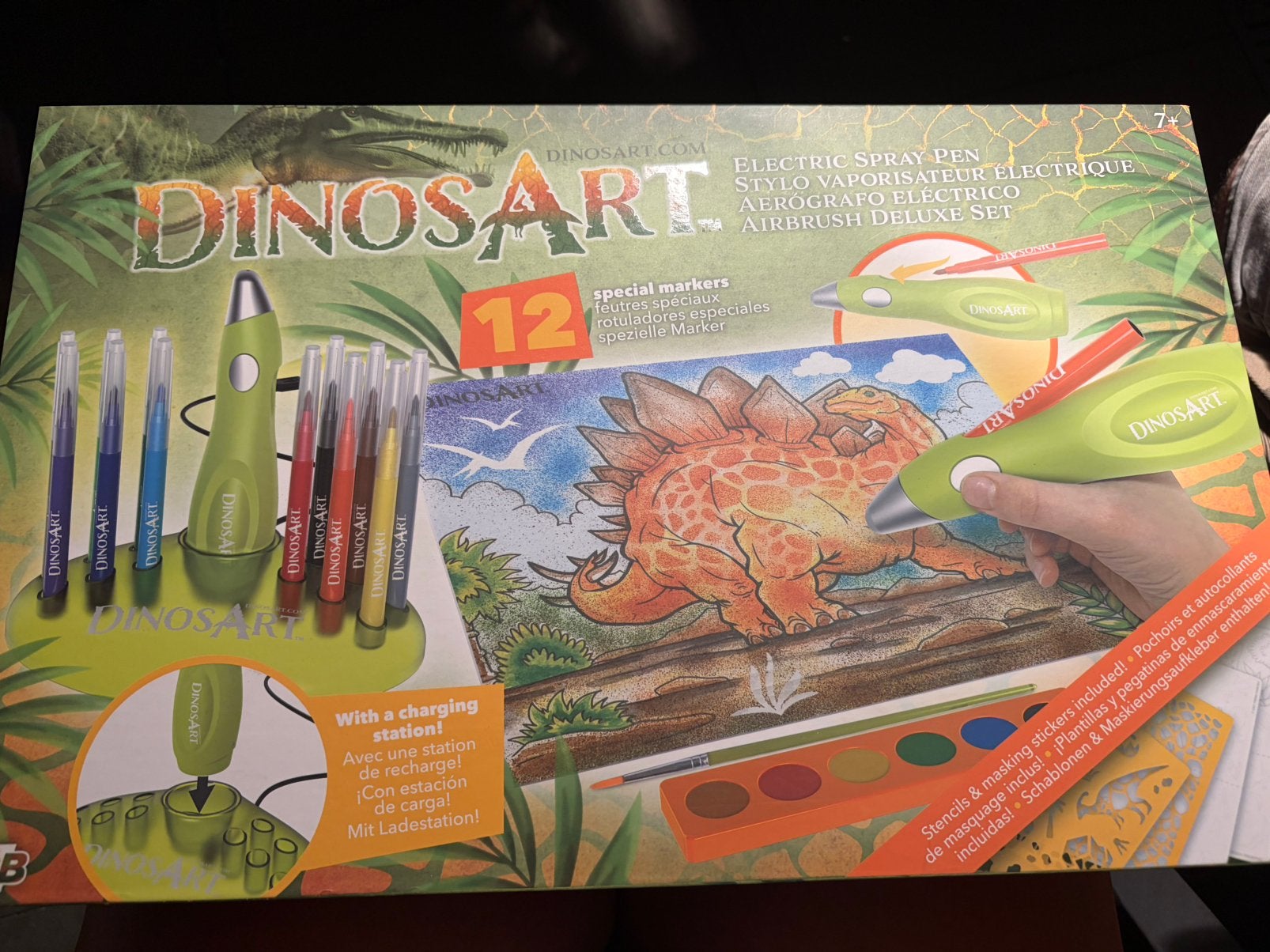 DinosArt elektrische airbrush set – complete deluxe set, Kinderen en Baby's, Verzenden, Zo goed als nieuw