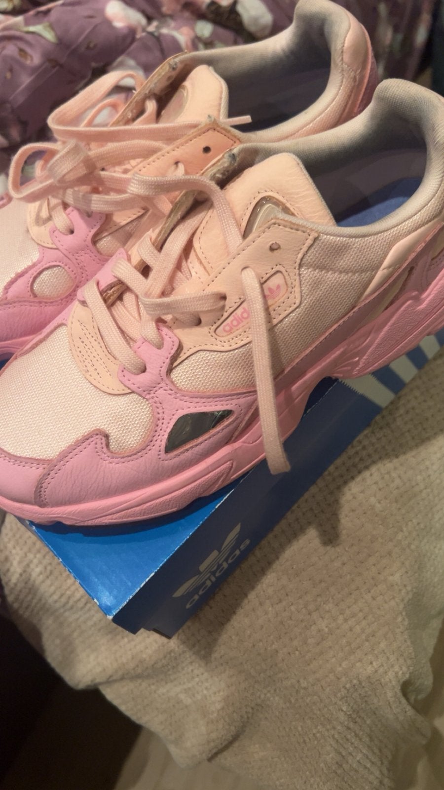 Roze Adidas, Kleding | Dames, Verzenden, Zo goed als nieuw, Roze, Sneakers of Gympen