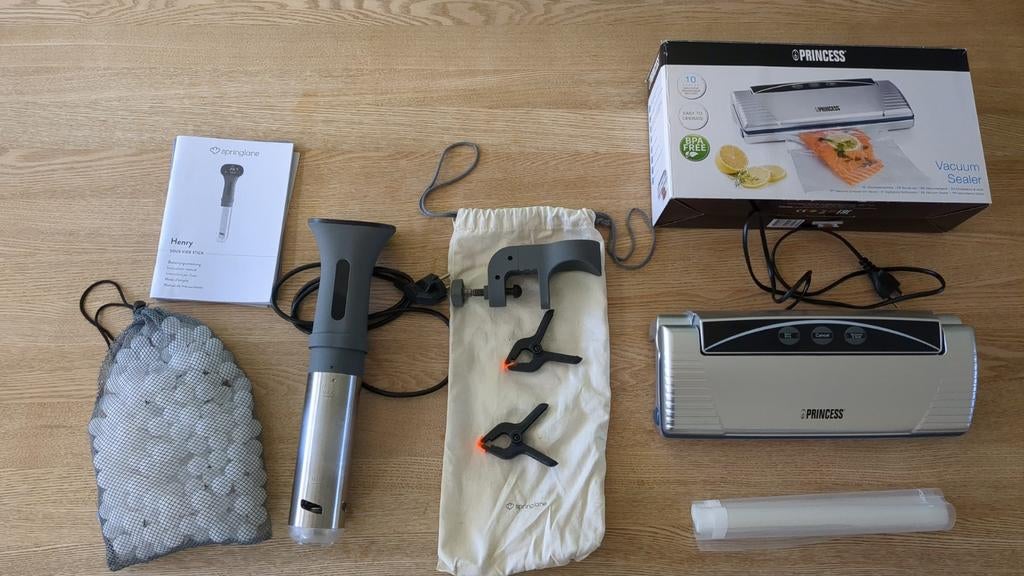 Springlane Henry Sous Vide + Isolatieballetjes & Sealer, Zilver, Ophalen of Verzenden, Zo goed als nieuw, Metaal