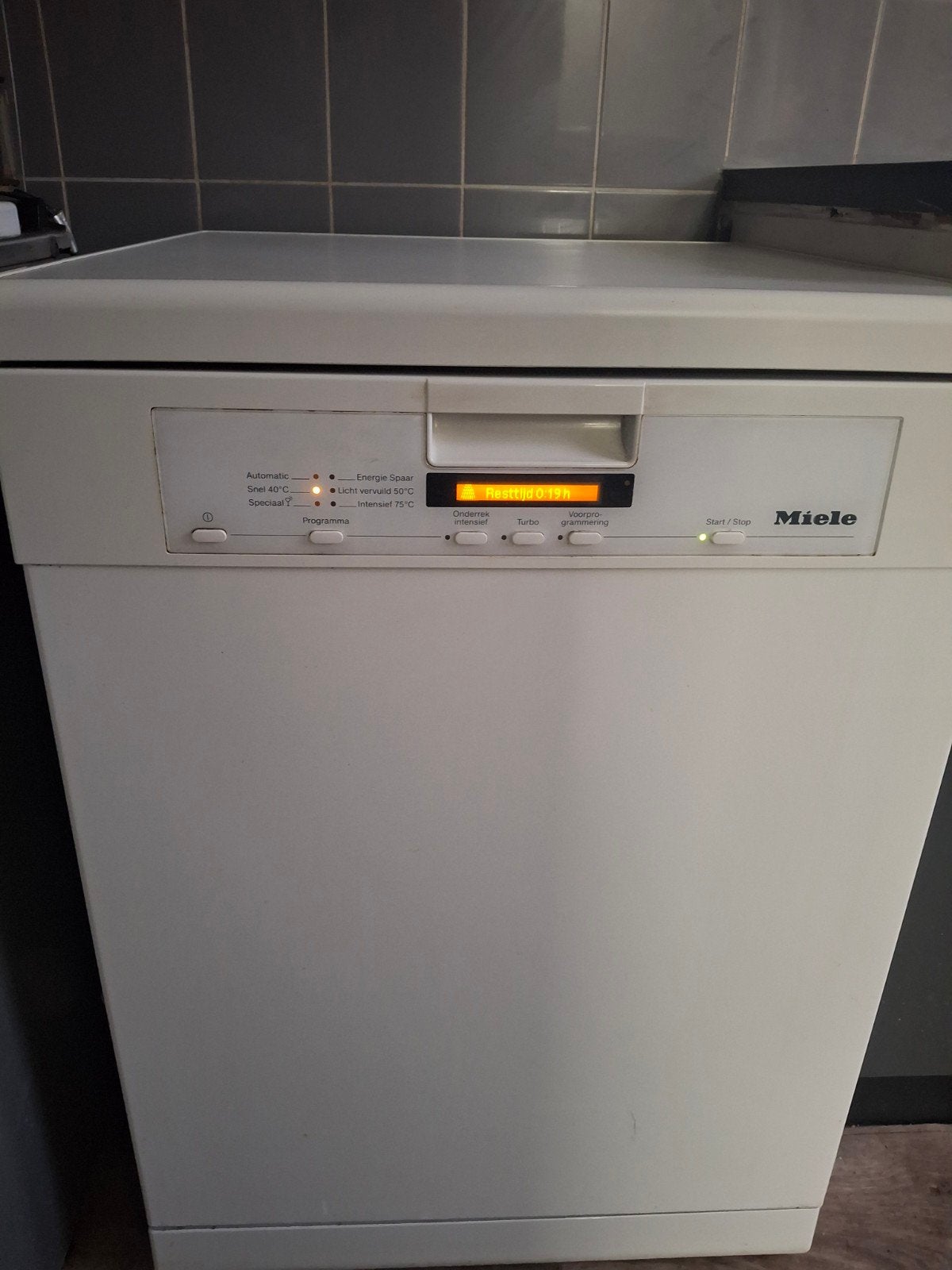 Miele vaatwasser vrijstand z.g.a.n., Ophalen, Gebruikt, Energieklasse A of zuiniger, 85 tot 90 cm