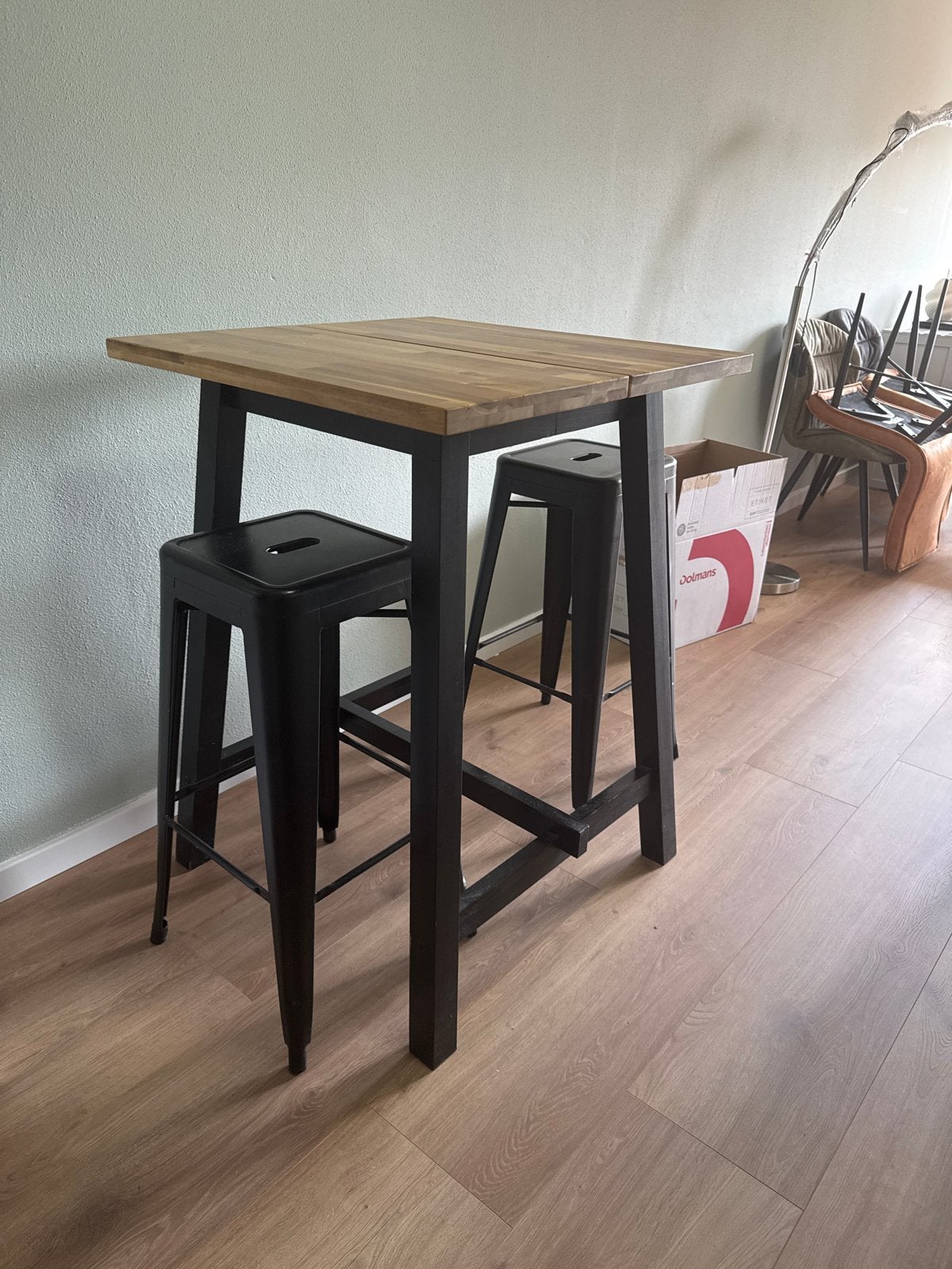 IKEA Hoge bartafel met 2 krukken - Hout en Zwart Metaal, Ophalen, Gebruikt, Inclusief barstoelen
