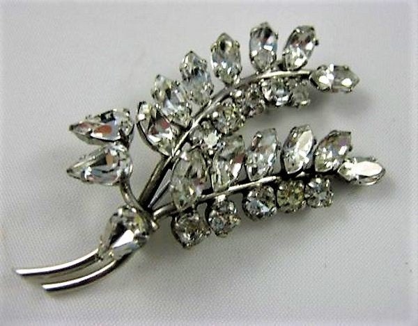 Broche takjes, geheel bezet met fonkelende strass (5743-2537, Ophalen, Zo goed als nieuw, Zilver, Overige materialen