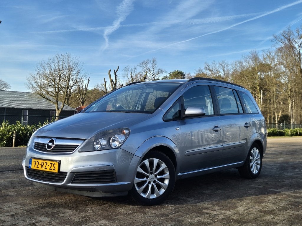 Opel Zafira 1.6 Enjoy, 7 persoons Incl. Nieuw APK (bj 2005), Auto's, Opel, Voorwielaandrijving, Gebruikt, 4 cilinders, 7 stoelen