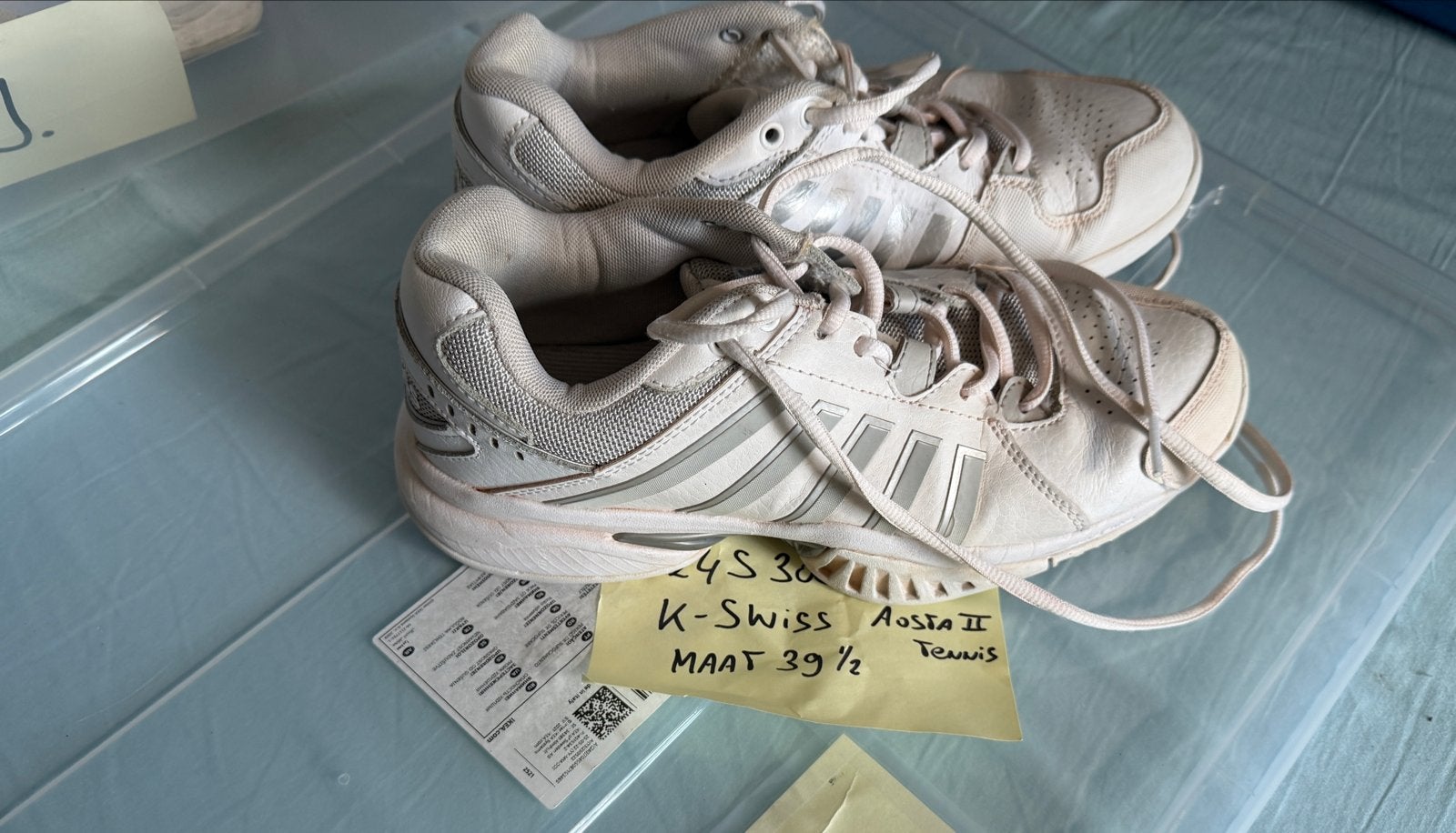 K-Swiss Aosta II Tennisschoenen - Maat 39.5, Verzenden, Gedragen, Wit, Sportschoenen