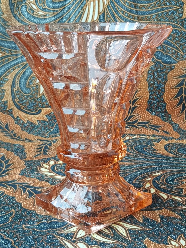 Mooie zware Engelse Art Deco vaas van amberkleurig glas., Antiek en Kunst, Antiek | Vazen, Ophalen of Verzenden