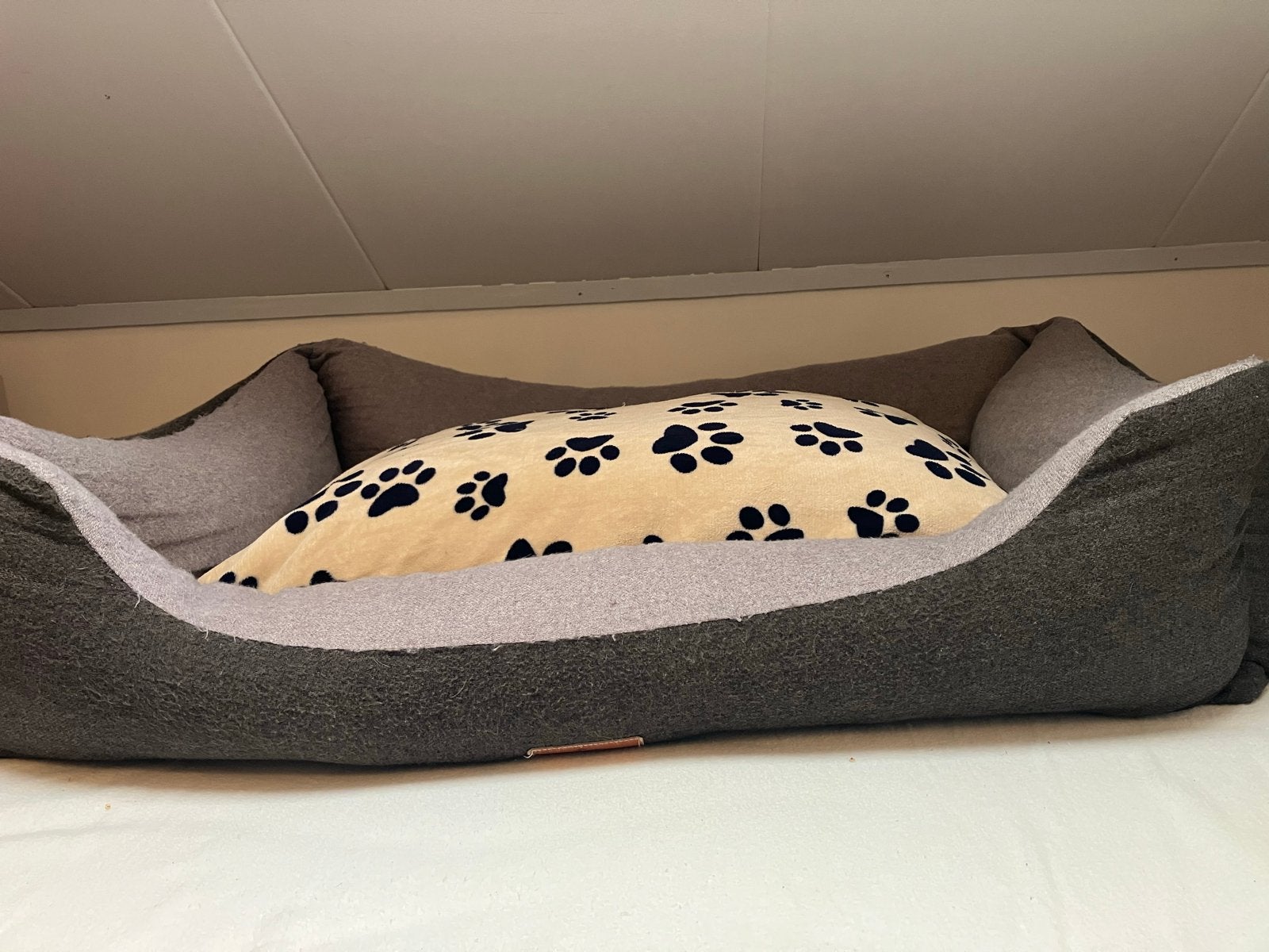 Grote comfortabele hondenmand van Knuffelwuff, Dieren en Toebehoren, Ophalen, Gebruikt, Hondenmand