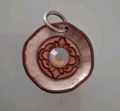Unieke hanger van knoopjes, Sieraden, Tassen en Uiterlijk, Kettinghangers, Zo goed als nieuw, Overige materialen, Zilver, Bloem of Plant