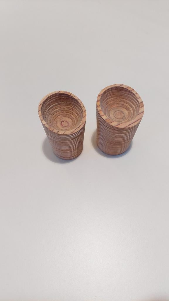 Design eierdopjes, Ophalen