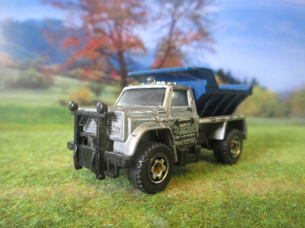 1:83 Chevrolet Plow Master 6000 Asphalt Repair Matchbox MB74, Ophalen of Verzenden, Zo goed als nieuw, Auto