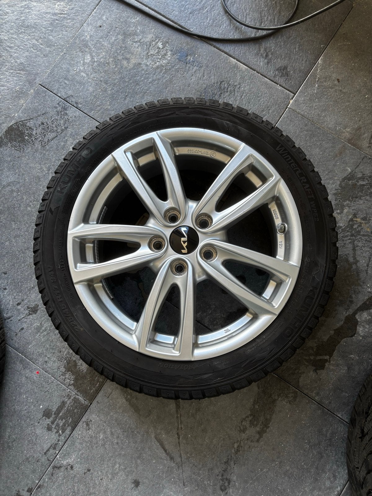 Kia ceed  225/45 R17 inch winterbanden met velgen TPMS, Auto-onderdelen, Gebruikt, Banden en Velgen, 17 inch, Personenwagen