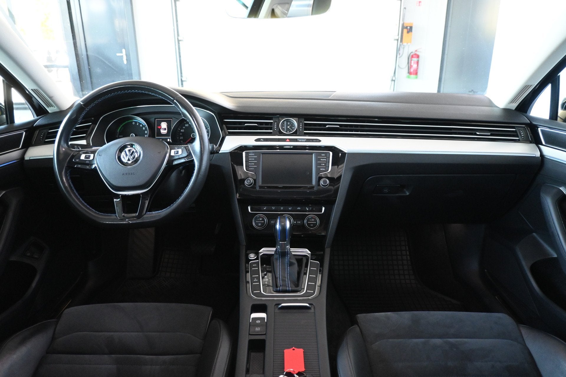 Volkswagen Passat 1.4 TSI GTE Connected Automaat Carplay Ada, Gebruikt, 4 cilinders, 1622 kg, Zwart