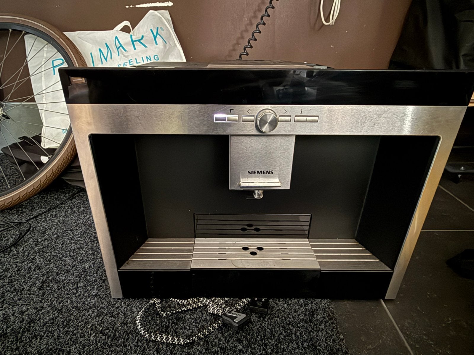 Siemens inbouw koffiemachine met onderplaat, Ophalen of Verzenden, Gebruikt, Koffiemachine, Koffiebonen