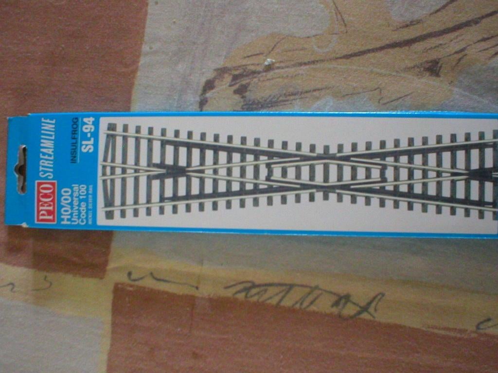 peco kruising SL_94, Hobby en Vrije tijd, Modeltreinen | H0, Overige merken, Gelijkstroom, Nieuw, Rails