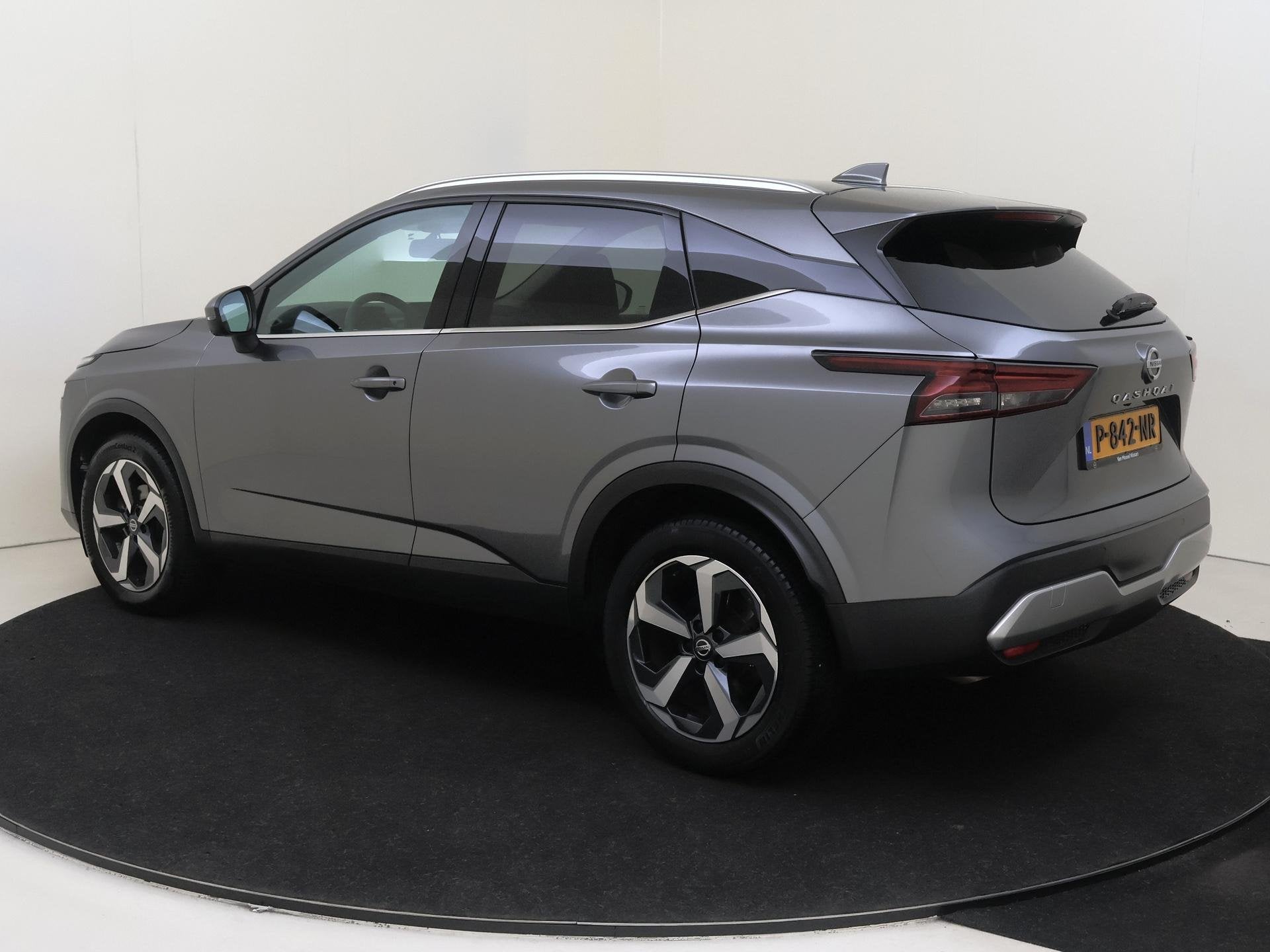 Nissan Qashqai 1.3 MHEV Premiere Edition |BTW | Navigatie 36, Auto's, Voorwielaandrijving, 1304 kg, Stof, Gebruikt