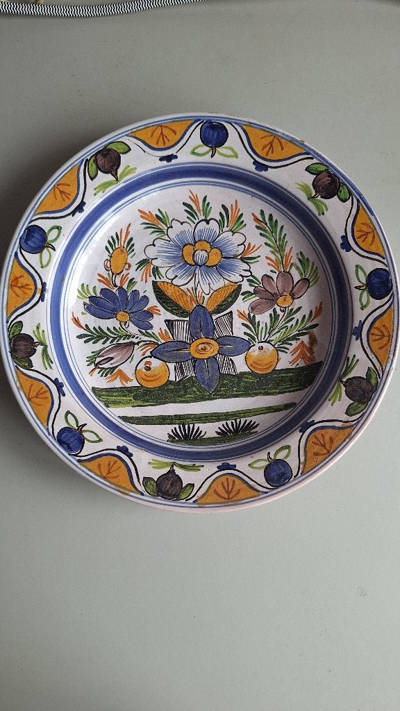 2 Delfts handbeschilderde (wand)borden 18e eeuws 32cm, Ophalen of Verzenden