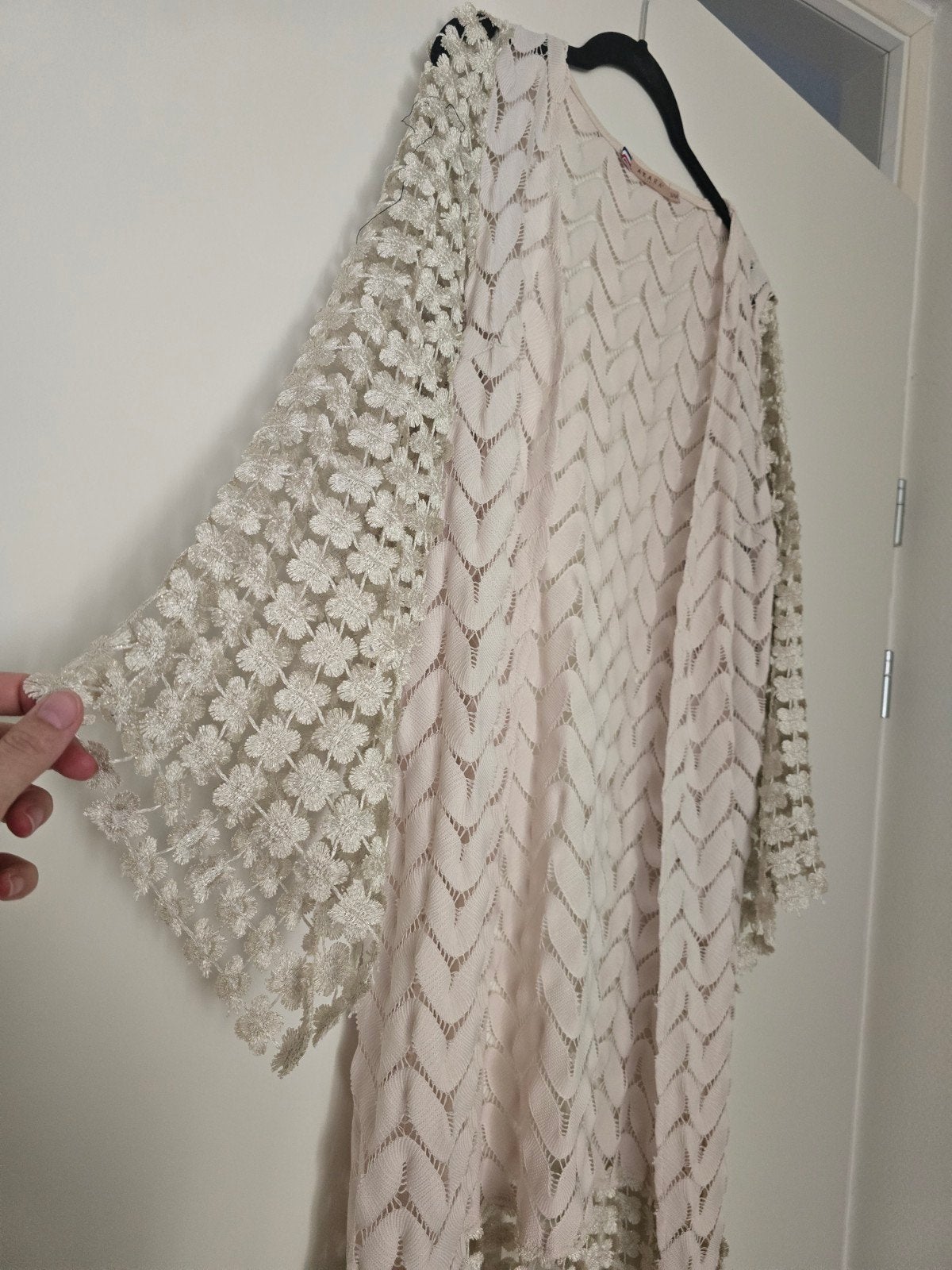 Prachtige splinternieuwe Azara kimono ibiza style Paris, Kleding | Dames, Jurken, Maat 38/40 (M), Verzenden, Beige, Nieuw