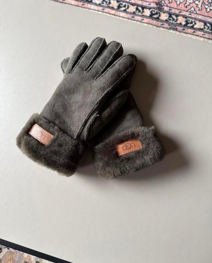 Nieuwe UGG handschoenen maat M, Ophalen, Nieuw, Maat 38/40 (M), Handschoenen