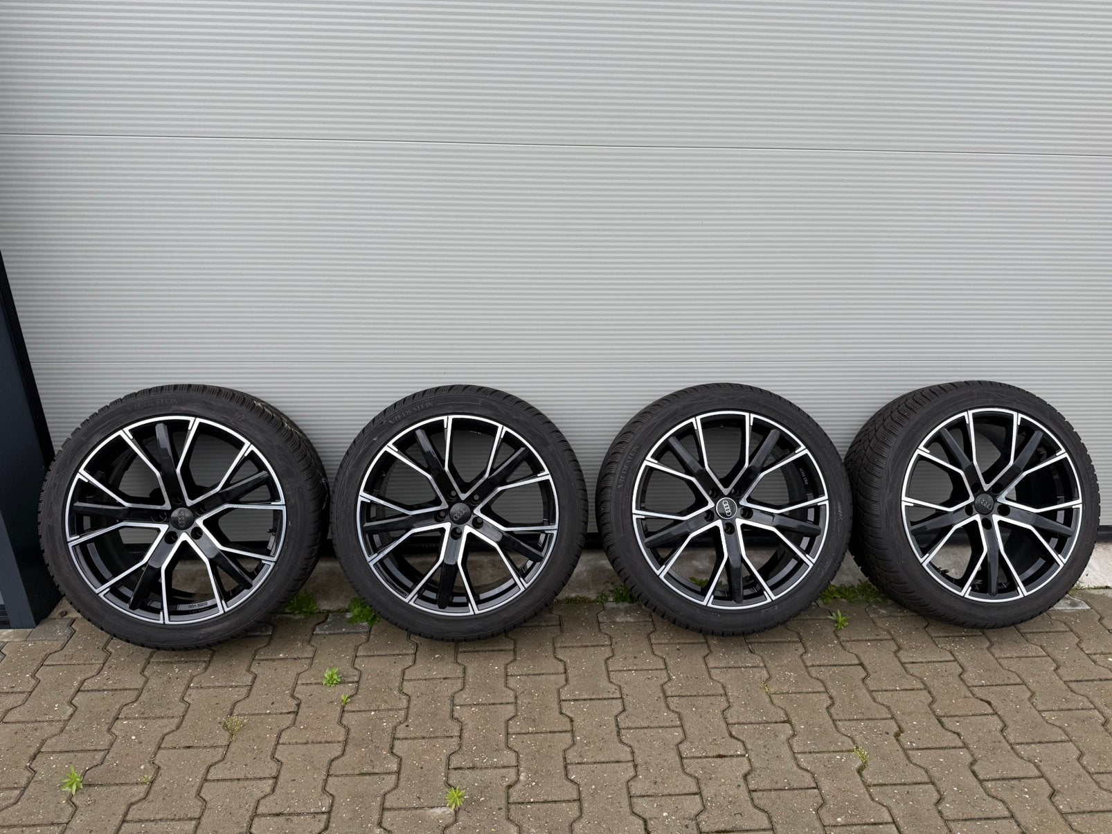 Te koop winterset met vredestein banden audi a6 c8, Auto-onderdelen, Banden en Velgen, Ophalen, 255 mm, Banden en Velgen, Winterbanden