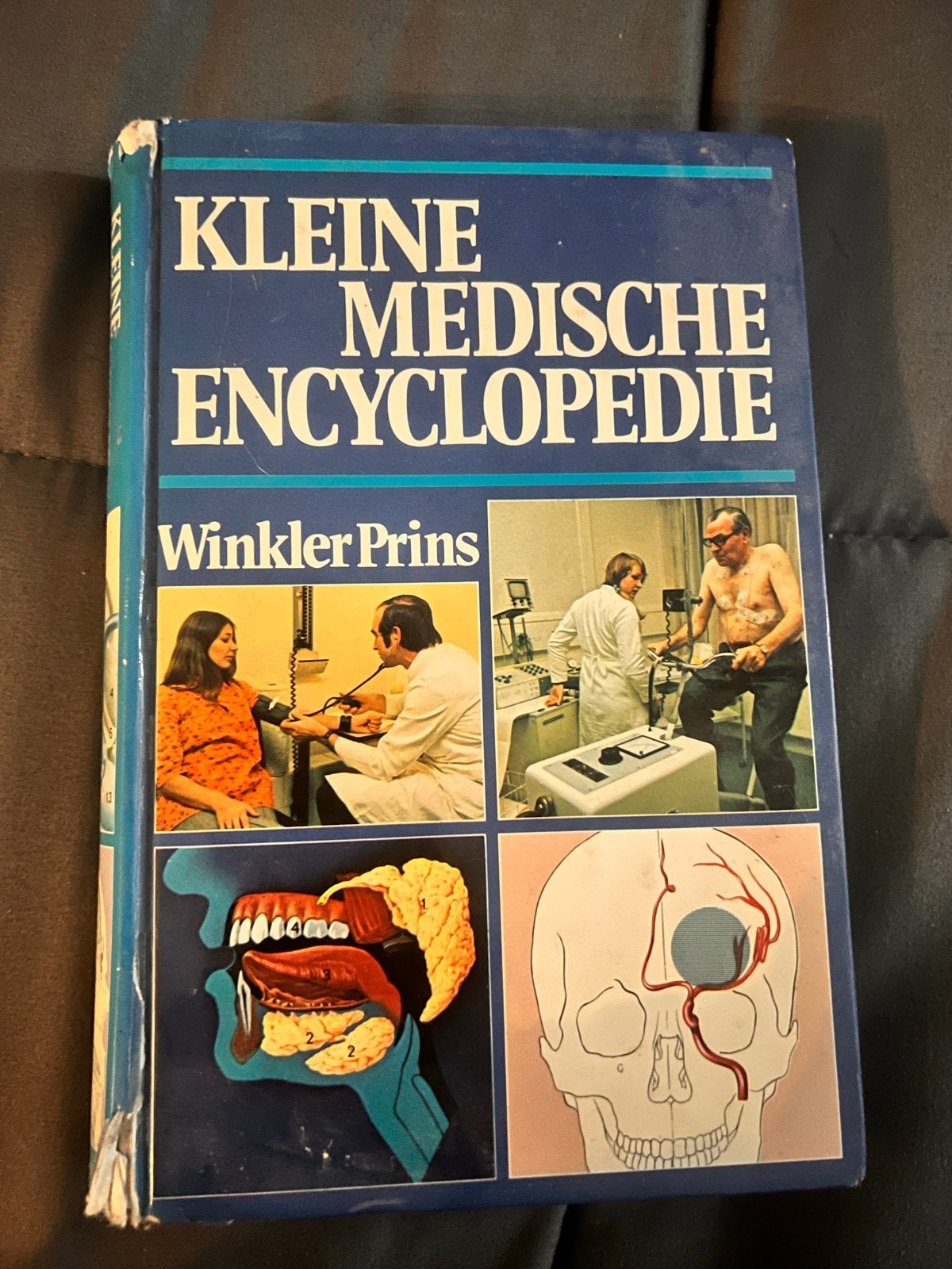 Kleine Medische Encyclopedie Winkler Prins, Ophalen of Verzenden, Gelezen, Medisch, Los deel