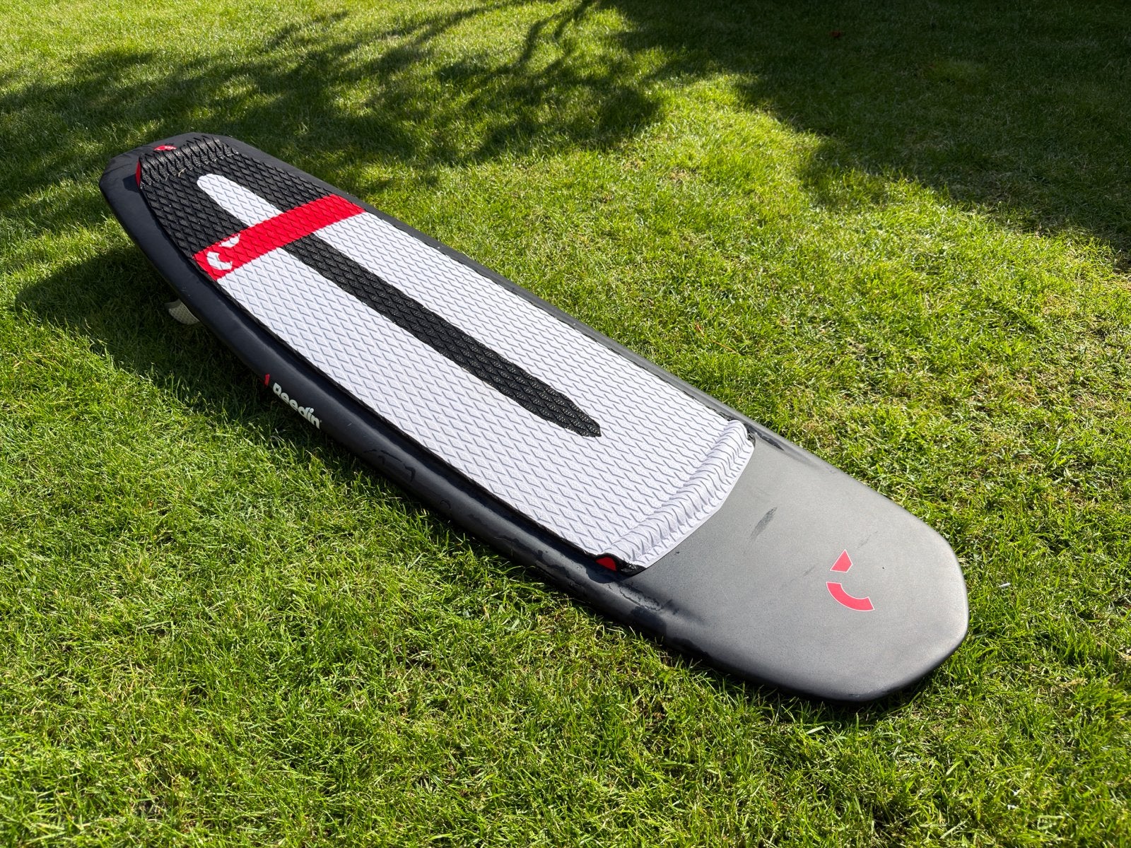 NoBrainer V3 Surfboard Reedin Kiteboarding 5.1, Directional, Ophalen, Nieuw, Kiteboard