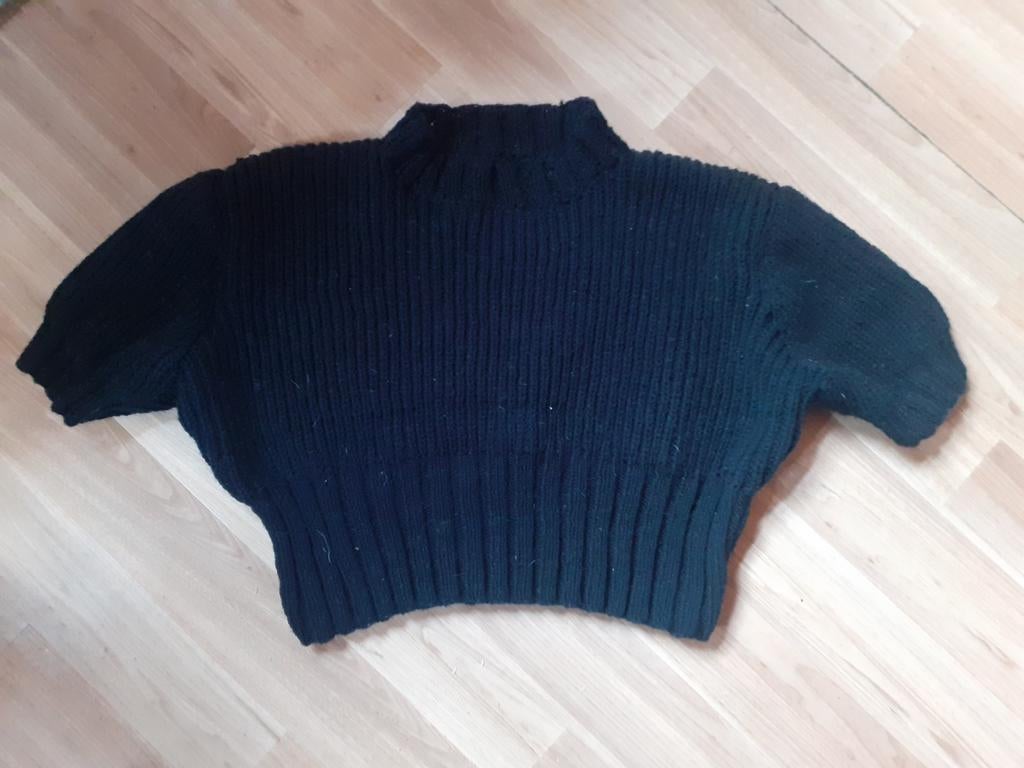 Zwart gebreid truitje met korte mouwen, Kleding | Dames, Truien en Vesten, Maat 38/40 (M), Zwart, Ophalen of Verzenden, Onbekend