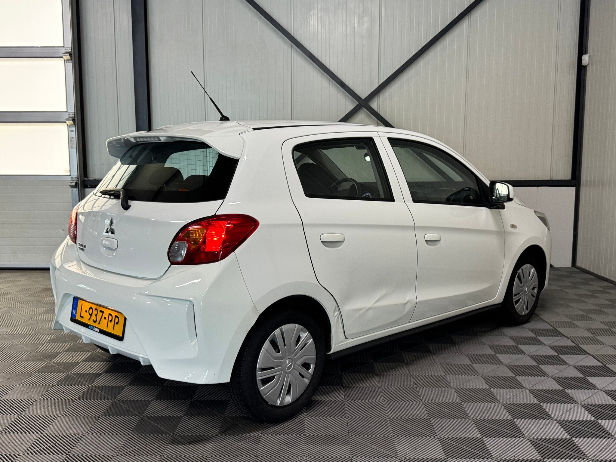 Mitsubishi Space Star 1.2 | Cool+ 5-Drs | Airco | Carplay, Auto's, Gebruikt, Euro 6, 850 kg, Wit
