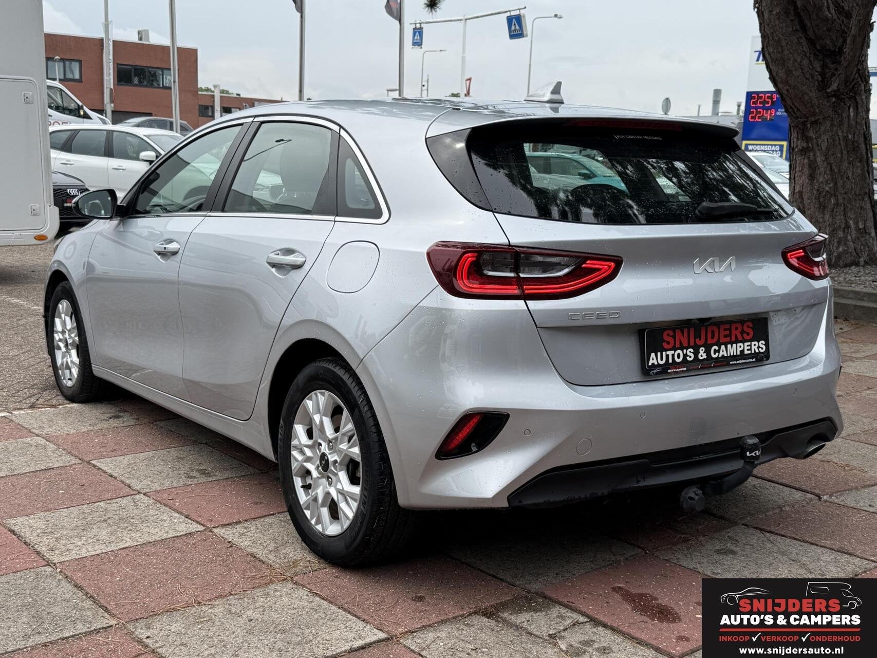 Kia Ceed 1.6 CRDi MHEV DynamicLine in nieuwstaat, 136 pk, Gebruikt, Zwart, 4 cilinders