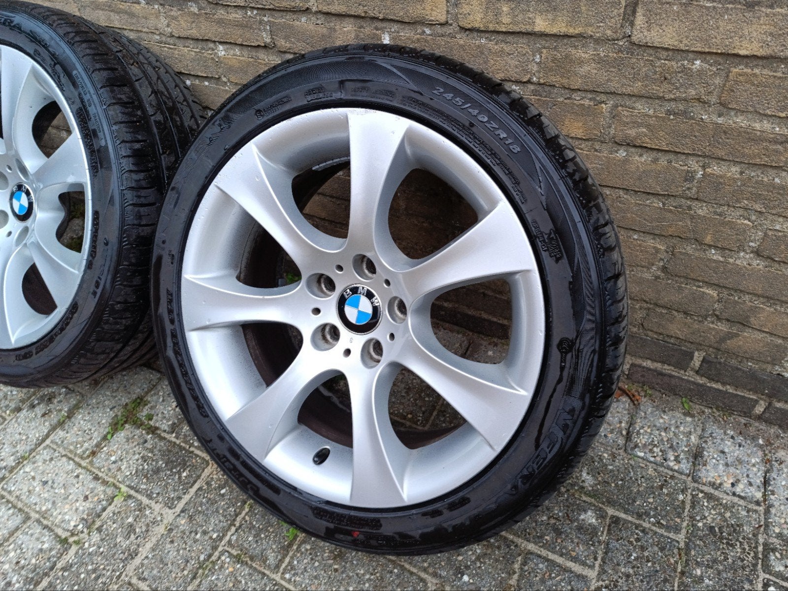 Bmw E60 5 serie 18 inch met ZGAN banden, Auto-onderdelen, Banden en Velgen, Ophalen, 18 inch, 245 mm, Band(en)