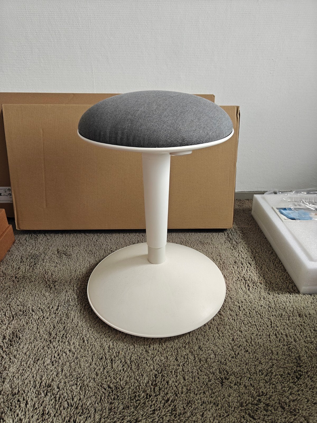 Zit-sta kruk IKEA NILSERIK, Ophalen, In hoogte verstelbaar, Zo goed als nieuw, Overige materialen