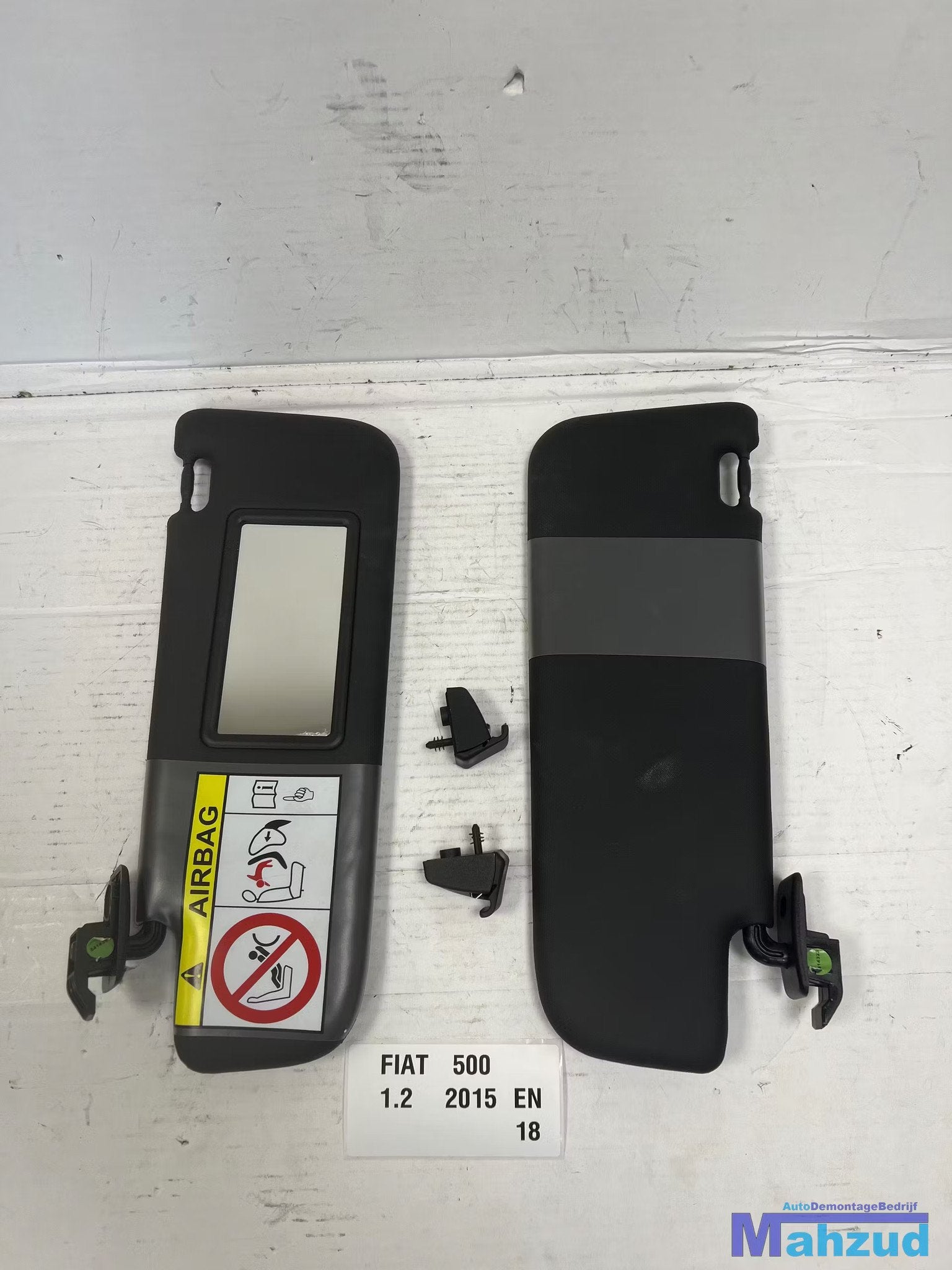 FIAT 500 Zwart zonneklep links rechts set 2007+, Auto-onderdelen, Gebruikt, Stellantis Europe S.p.A., Ophalen of Verzenden, Info@stellantis.com