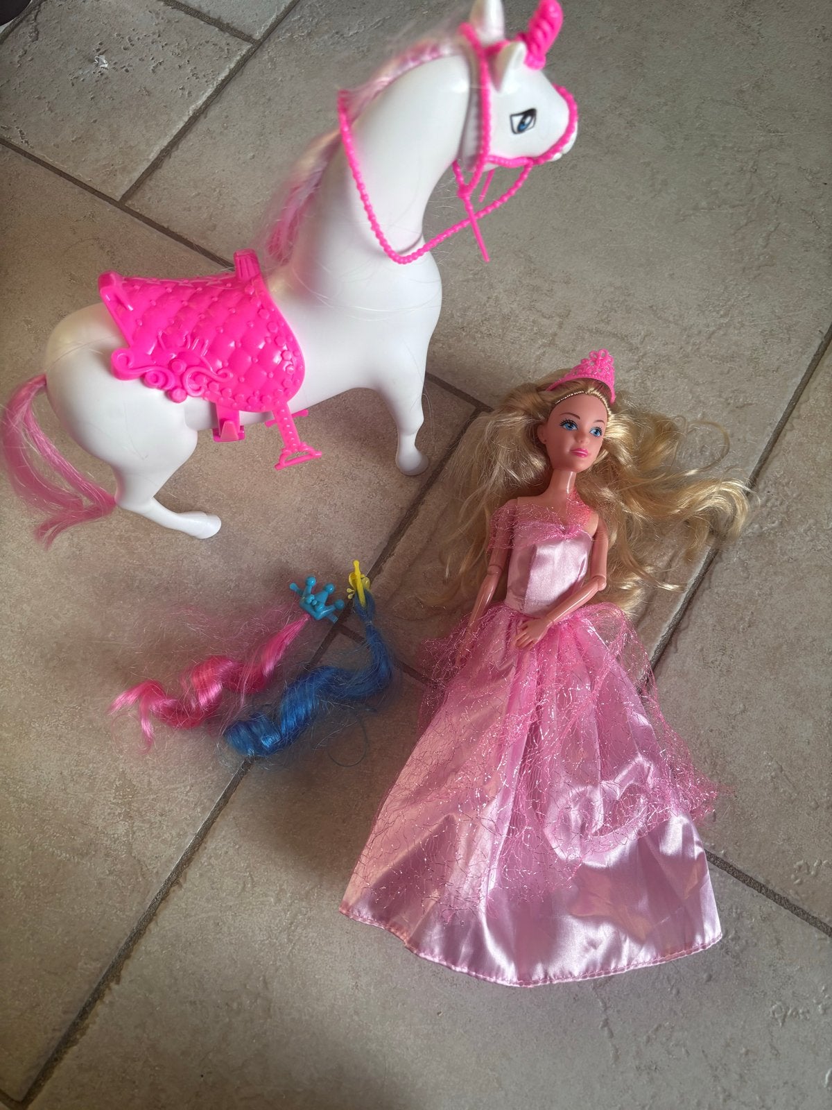 Prinses met eenhoorn, Ophalen of Verzenden, Zo goed als nieuw, Barbie