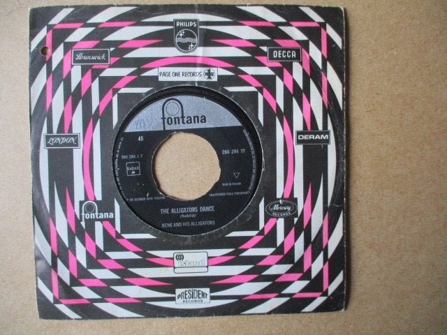 s4100 rene and his alligators - the alligators dance, Ophalen, Gebruikt, 7 inch