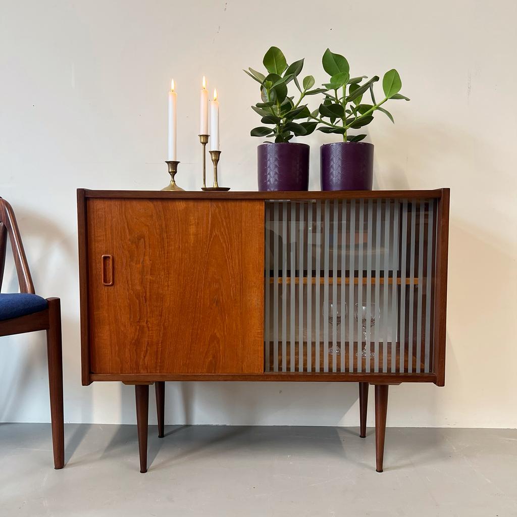 - Vintage (vitrine) kastje, teak -, Gebruikt, ., Glas, .