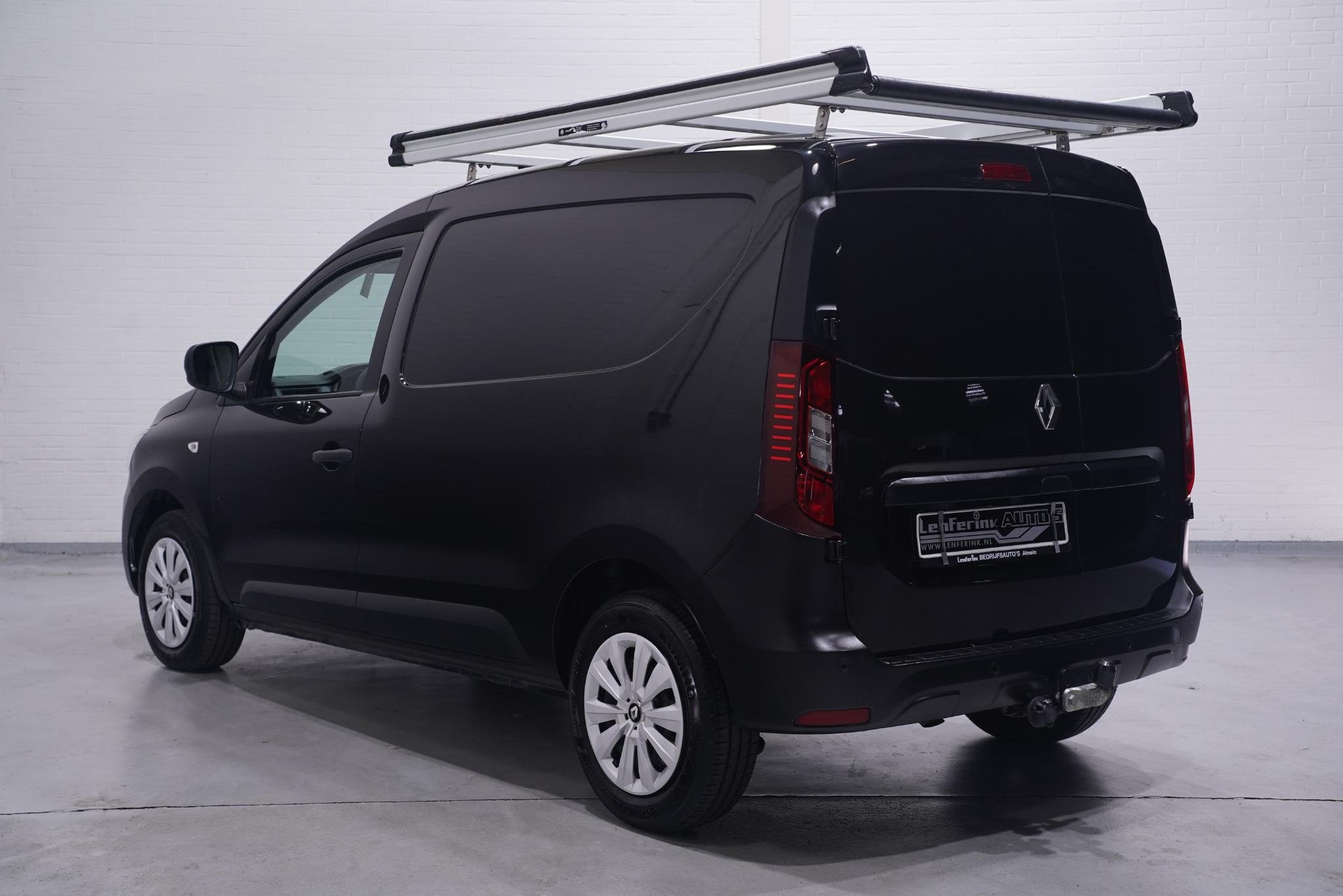 Renault Express Kangoo 1.3 TCe 102 pk Benzine Airco, Trekhaa, Voorwielaandrijving, Gebruikt, 4 cilinders, Renault