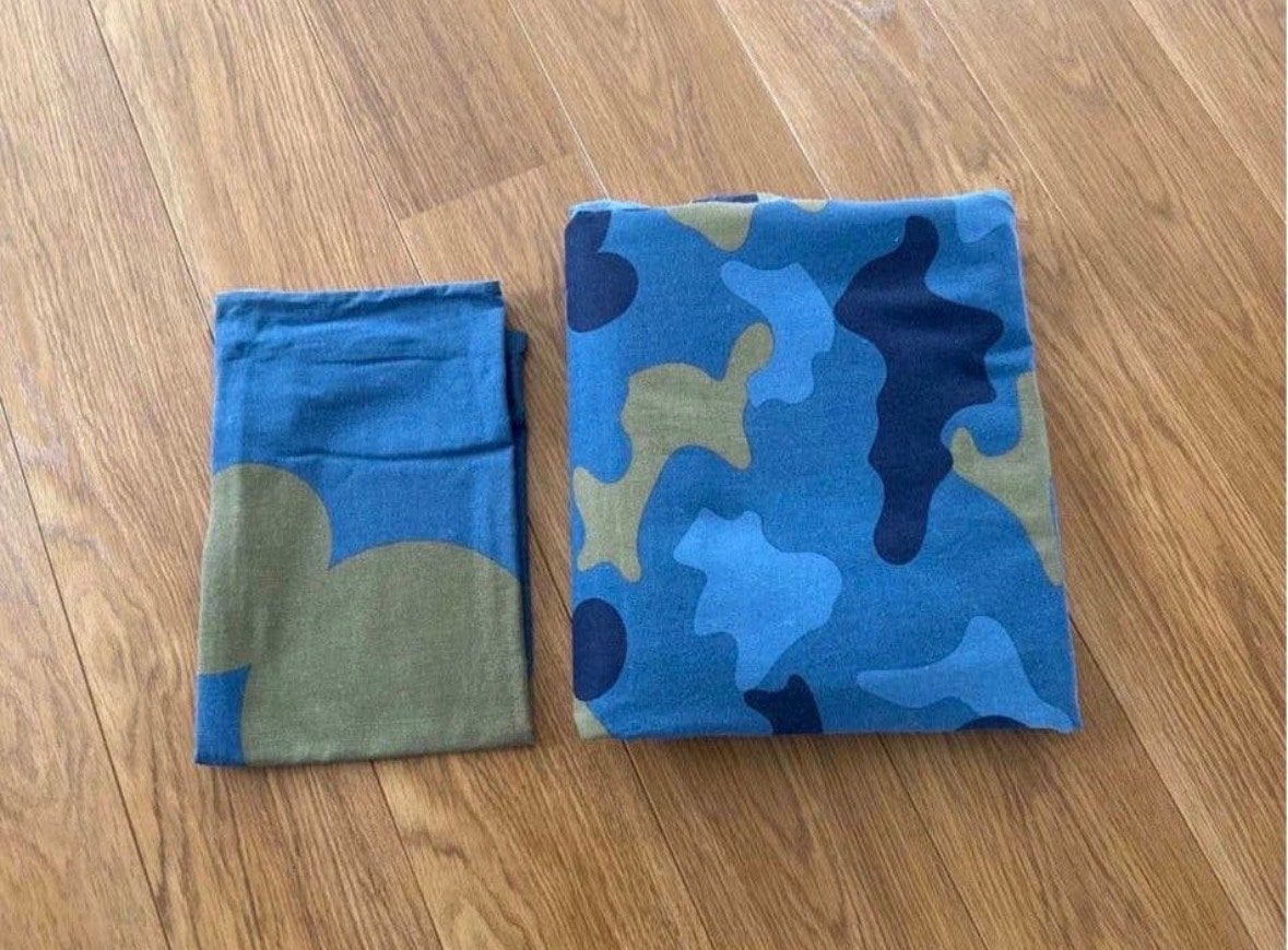 Mickey Mouse Camouflage Dekbedovertrek met Kussensloop, Overige merken, Ophalen of Verzenden, Zo goed als nieuw, Set van meerdere stuks