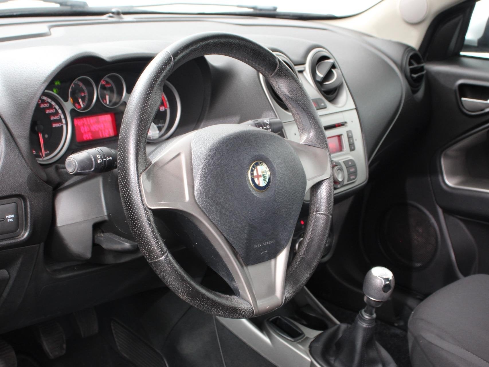 Alfa Romeo MiTo 1.4 Progression Handel/Export! Airco Lichtme, Auto's, Voorwielaandrijving, Euro 5, Stof, Gebruikt