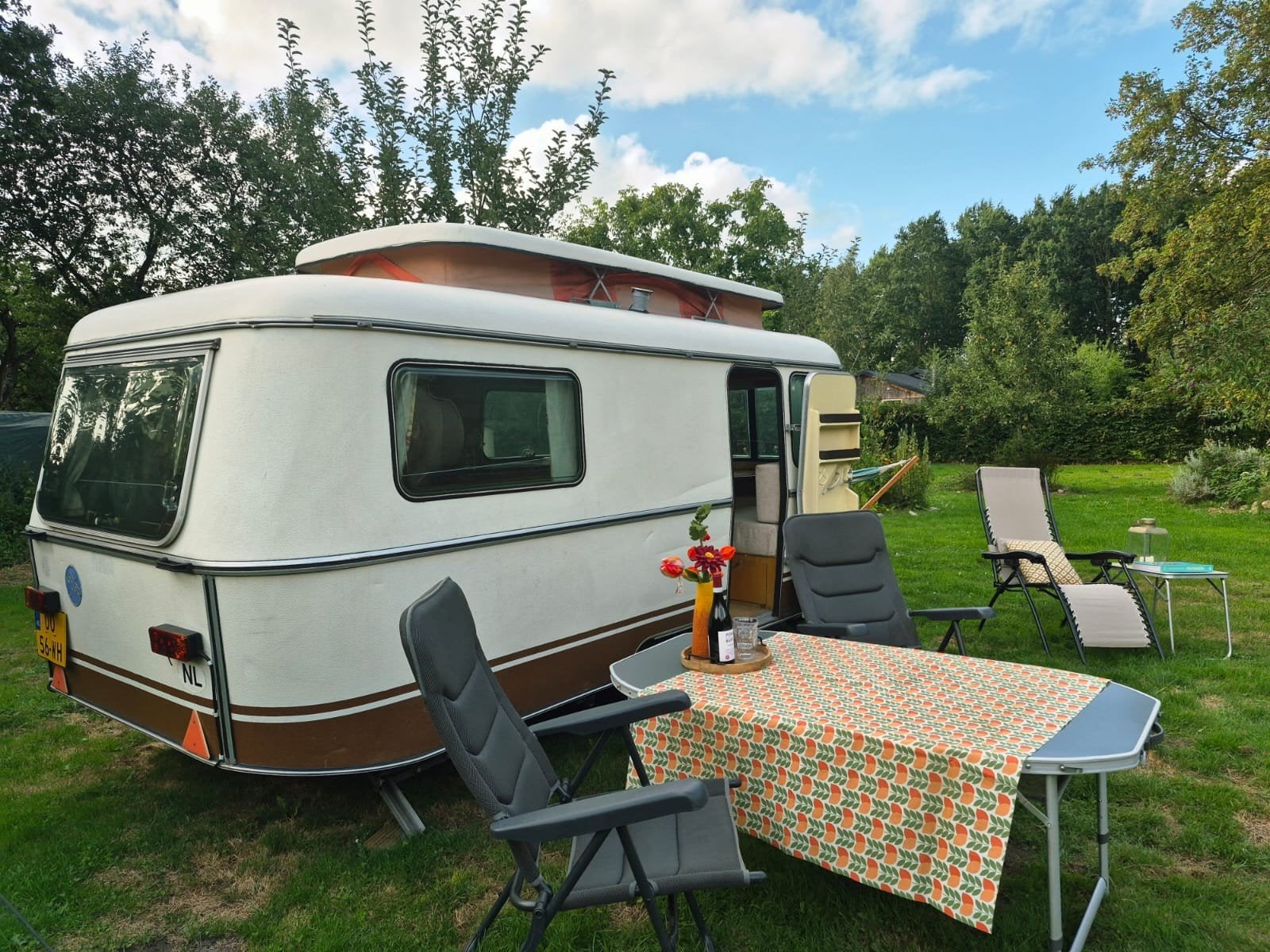 Eriba Troll Oldtimer uit 1978 - Klaar voor nieuw avontuur, Caravans en Kamperen, Omvormbare zithoek, Kleine zit, 750 - 1000 kg