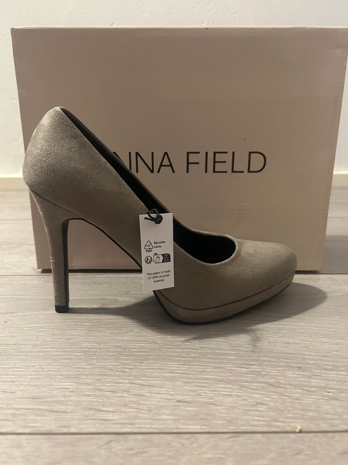 Nieuwe Anna Field Pumps - Taupe Suede Look, Kleding | Dames, Schoenen, Pumps, Overige kleuren, Verzenden, Nieuw