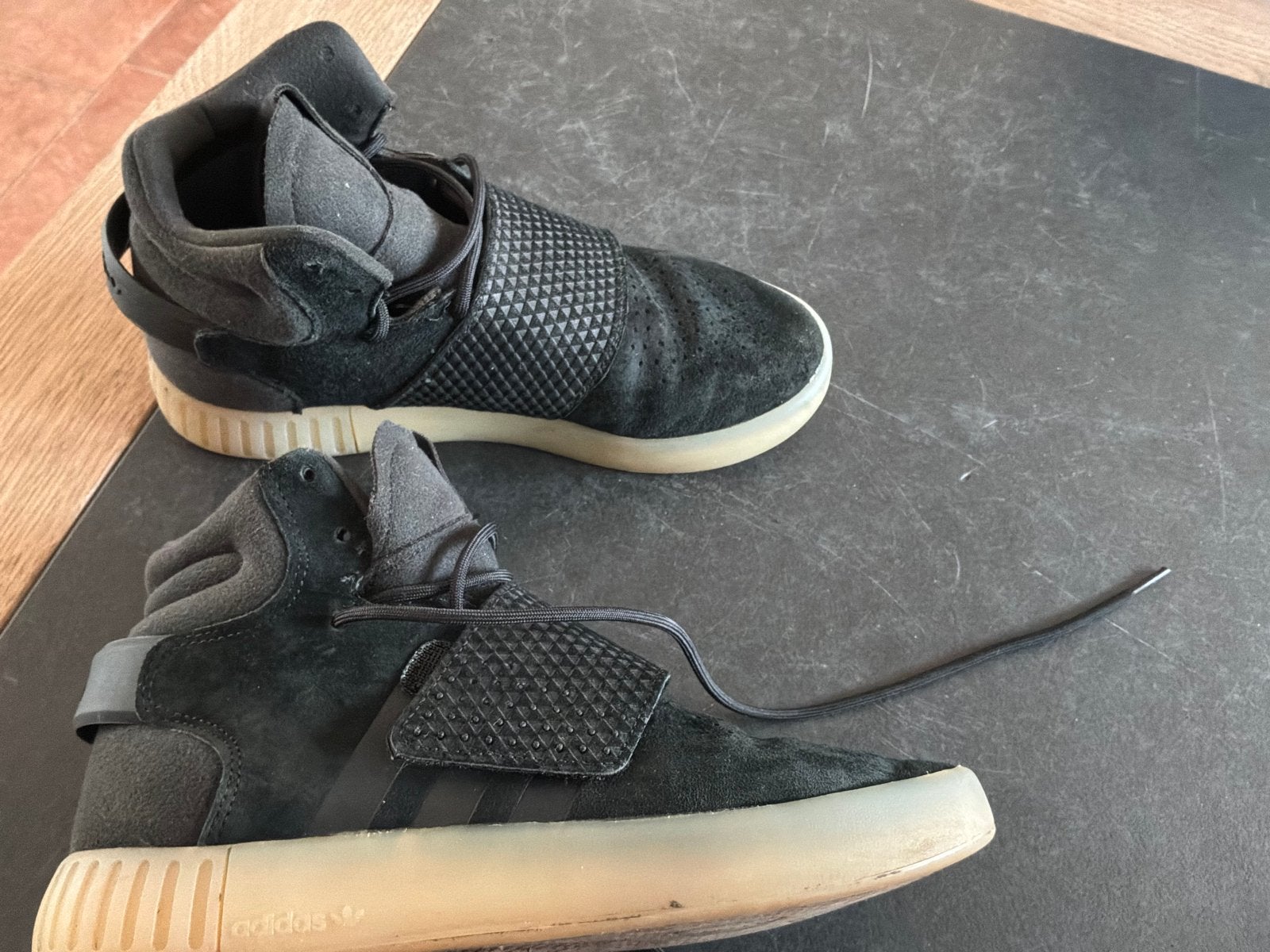 Adidas Tubular Invader Strap Sneakers Zwart Maat 37 1/3, Ophalen of Verzenden, Gedragen, Zwart, Sneakers of Gympen