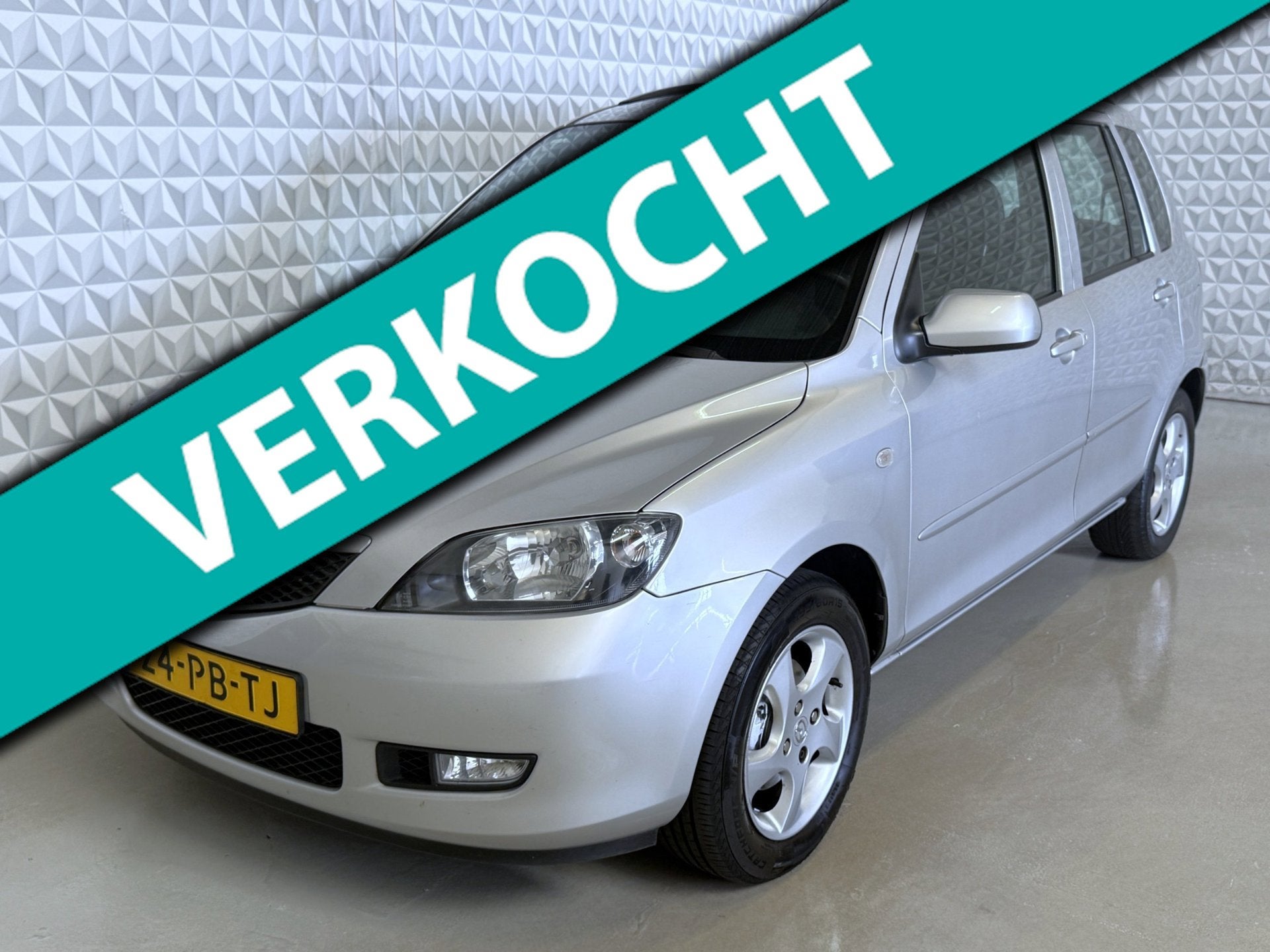 Mazda 2 1.6 Sportive Airco Cruise Trekhaak (2004), Auto's, Mazda, Voorwielaandrijving, 1596 cc, 101 pk, Gebruikt