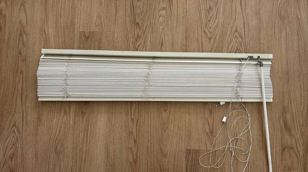 Houten jaloezie, Ophalen, Gebruikt, 100 tot 150 cm, Wit