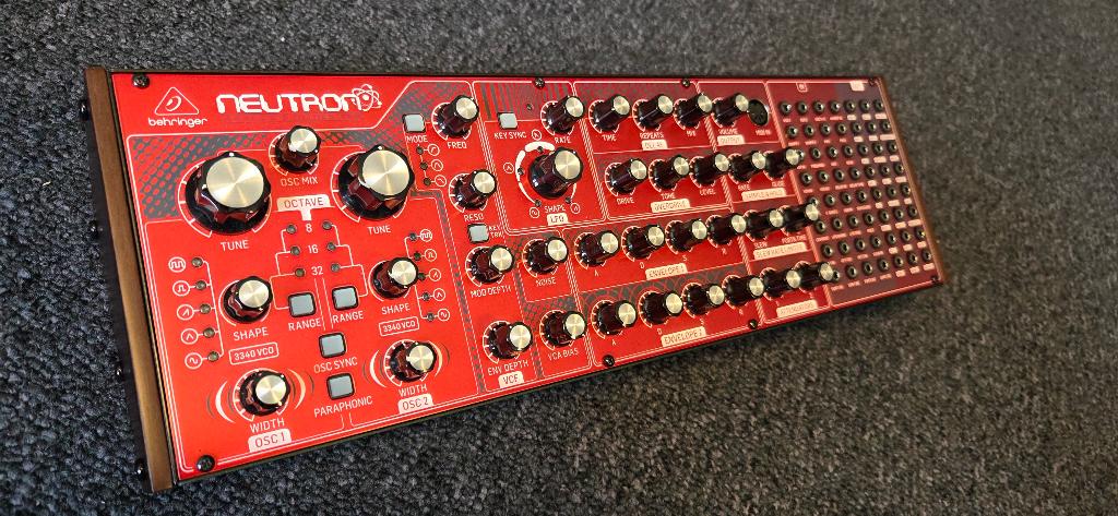 Behringer Neutron  (eurorack) synthesizer, Ophalen of Verzenden, Zo goed als nieuw