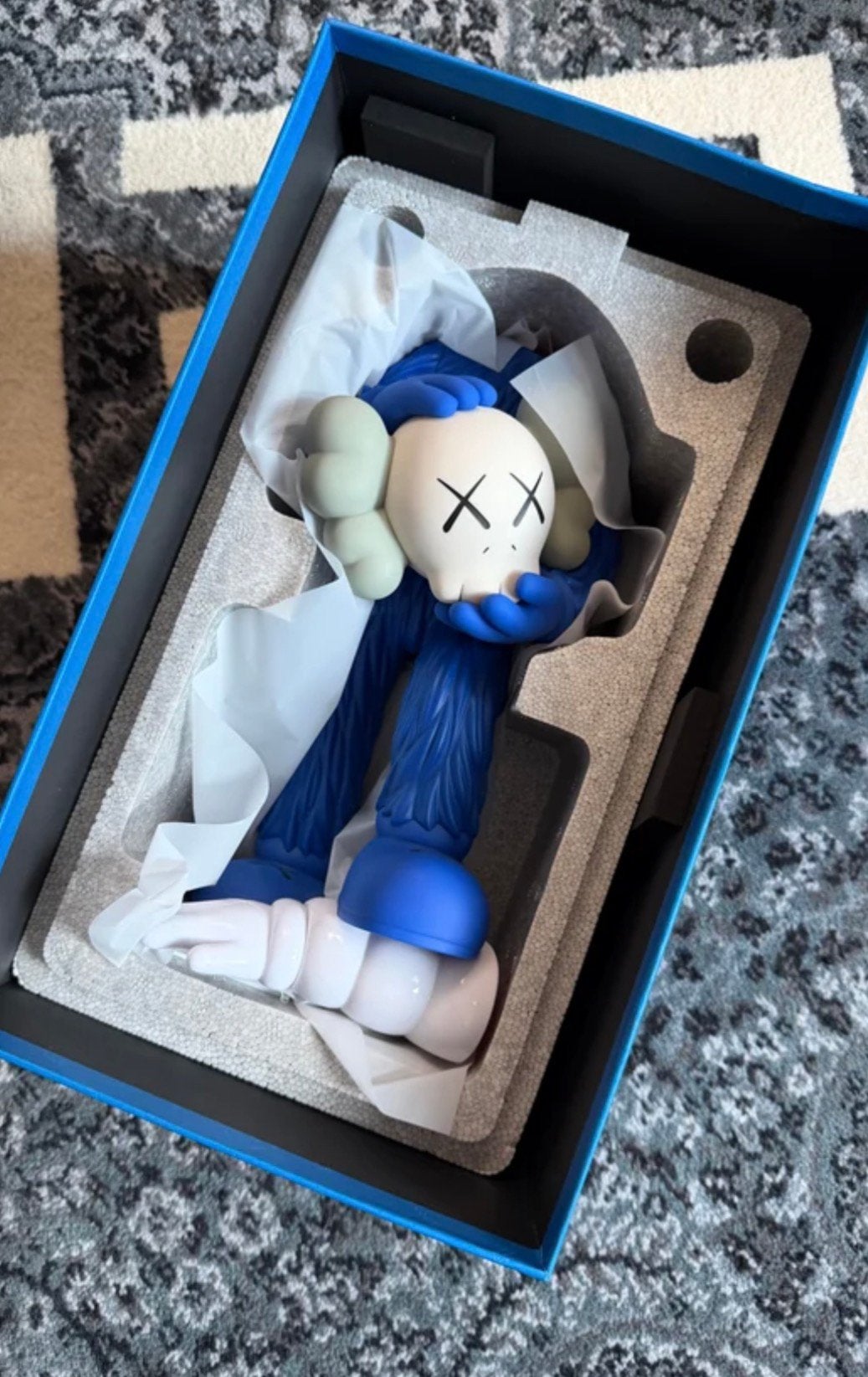 KAWS FELLows Vinyl Figure Blue Collectors Item, Ophalen of Verzenden, Nieuw
