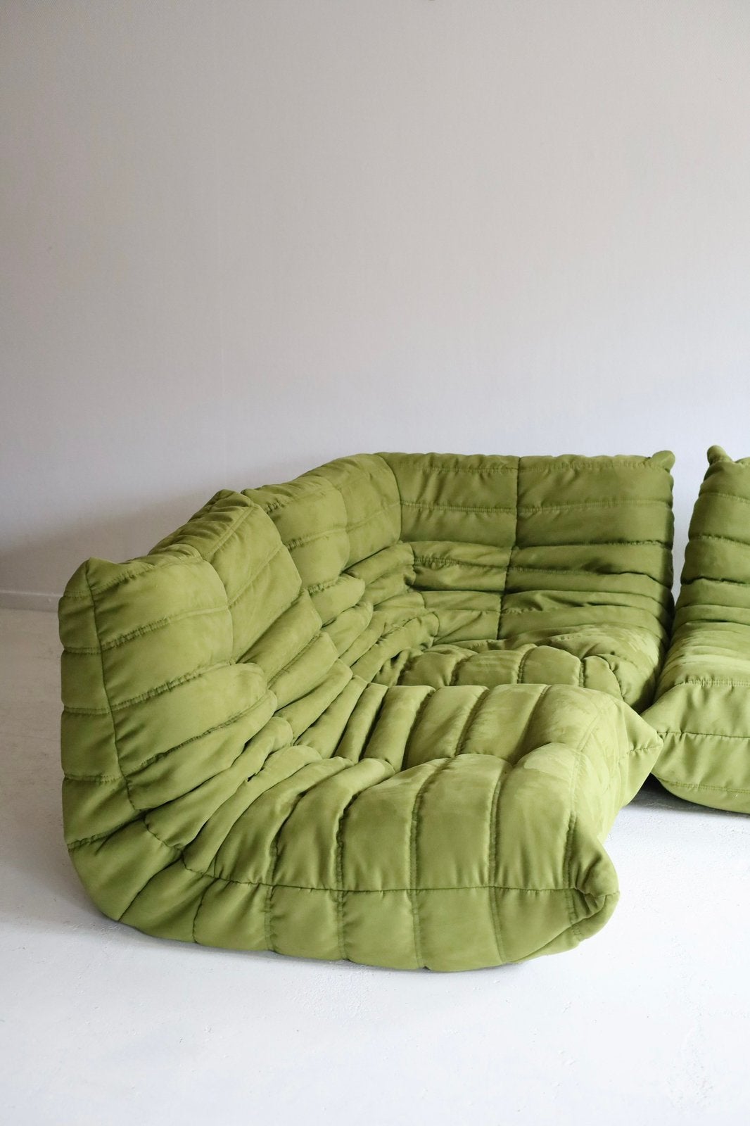 TOGO Sofa Ligne Roset, Michel Ducaroy 1973, Huis en Inrichting, Ophalen, Overige materialen, Design, Pim@tijdperk.eu leyla@tijdperk.eu