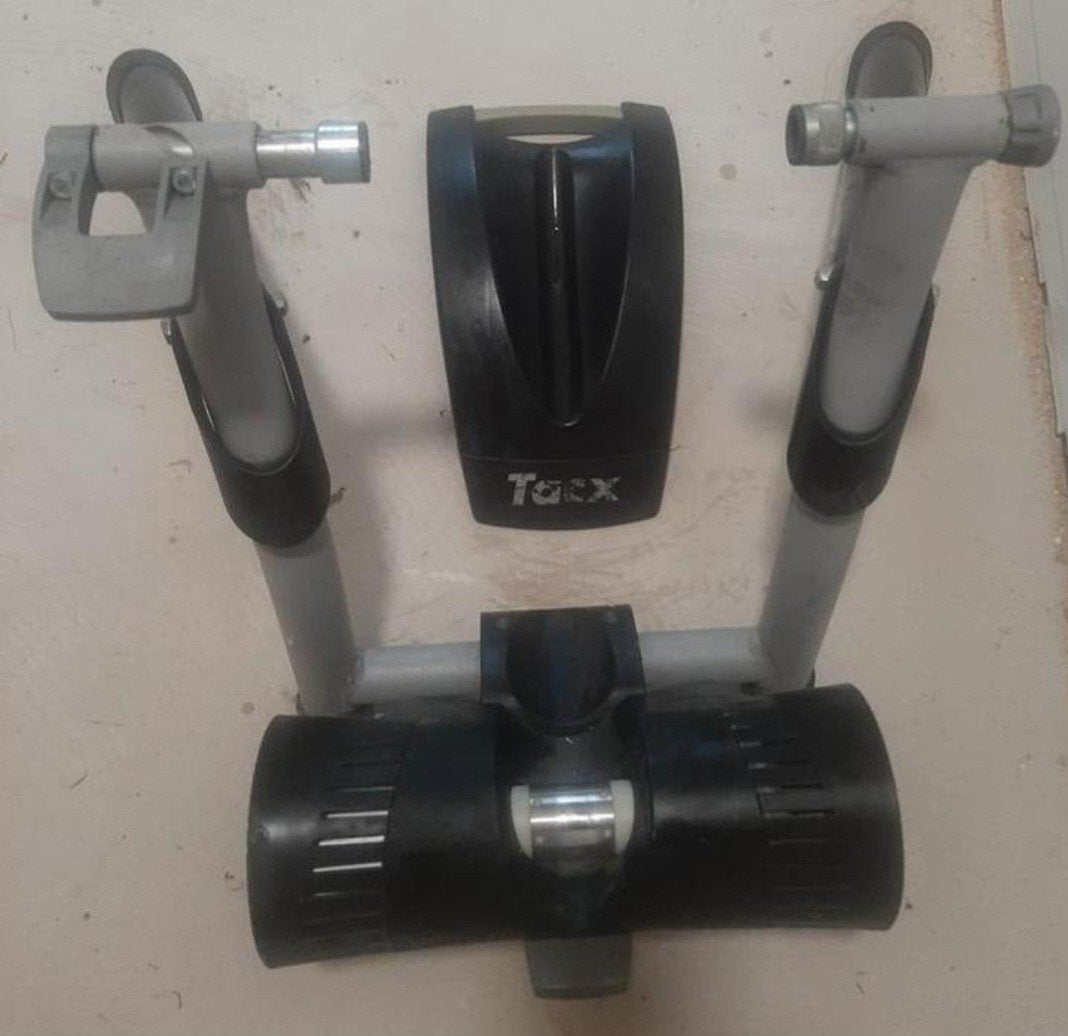 Te koop een tacx bushido fietstrainer, Ophalen, Zo goed als nieuw