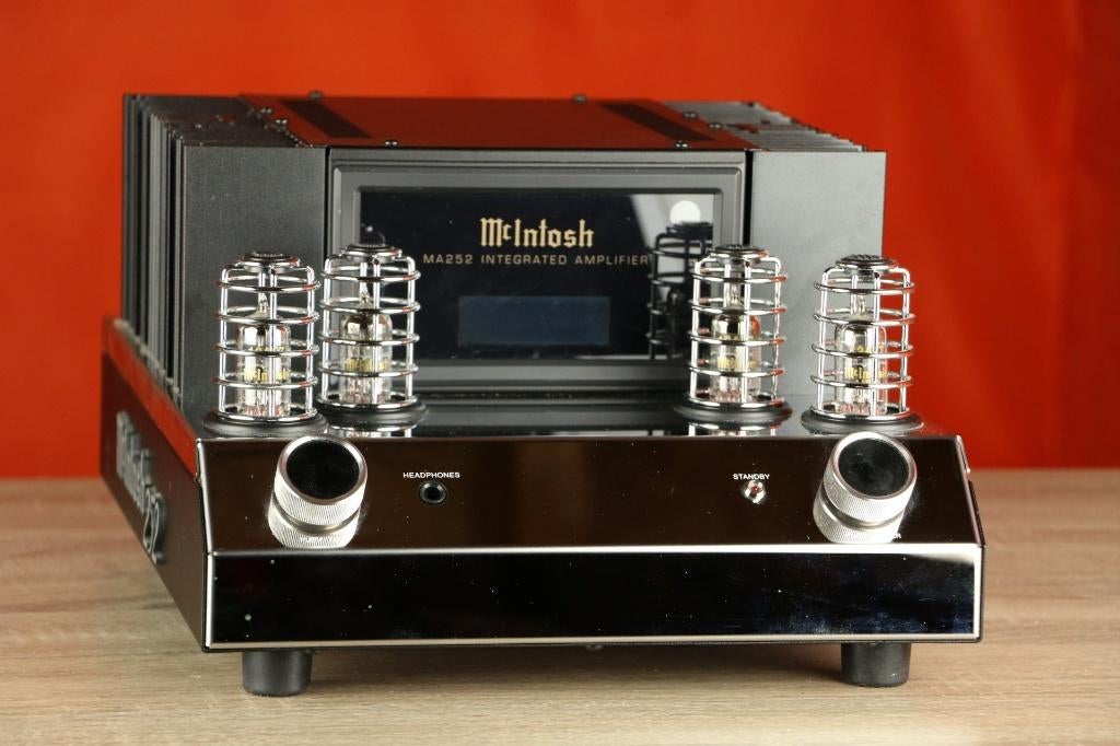 McIntosh MA252 / MA 252 - 5 weken oud. Inruil? Let us know!, Audio, Tv en Foto, Overige merken, McIntosh, Info@mcintoshlabs.com