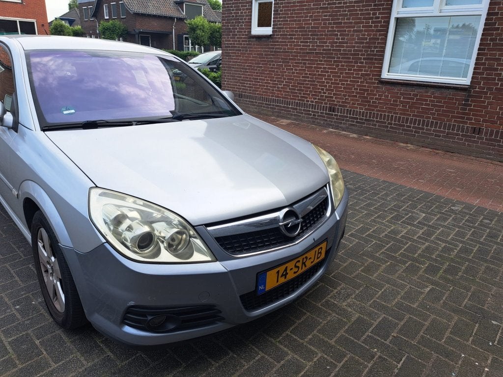 Opel Vectra 1.8 16V SDN 2006 Grijs, Auto's, Opel, Voorwielaandrijving, Stof, 4 cilinders, 1796 cc