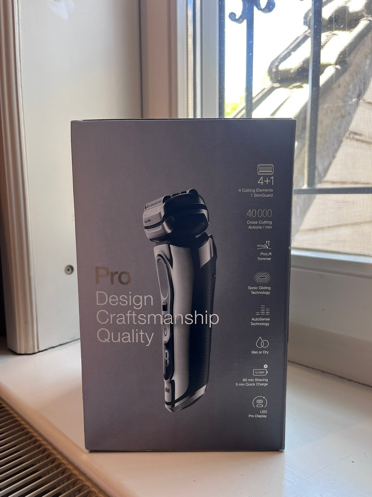 Braun Series 9 Pro Scheerapparaat - Nieuw in doos, Witgoed en Apparatuur, Persoonlijke-verzorgingsapparatuur, Nieuw, Scheren en Epileren