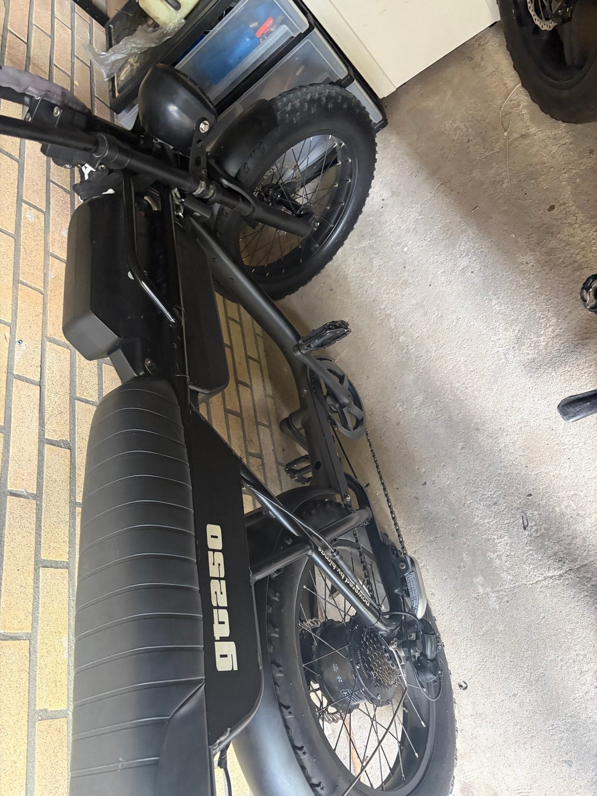 Fatbike AGM250 - Stoere E-bike met Dikke Banden, Gebruikt, Minder dan 47 cm, 30 tot 50 km per accu, Ophalen