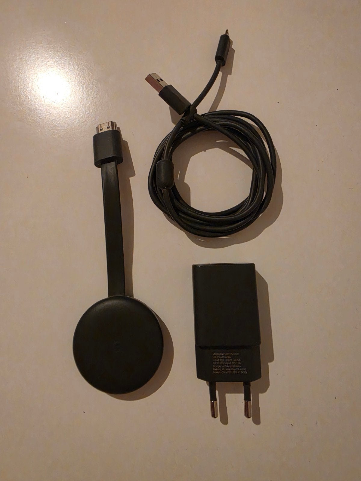 Google Chromecast v3 (3e generatie) - Zo goed als nieuw, Ophalen, Zo goed als nieuw, HDMI